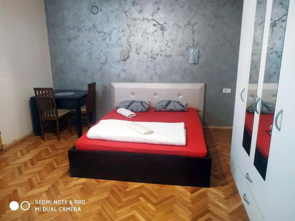 Old Town Rooms 포드고리차 외부 사진